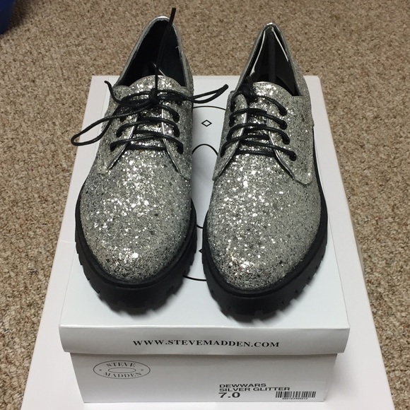 steve madden silver oxfords
